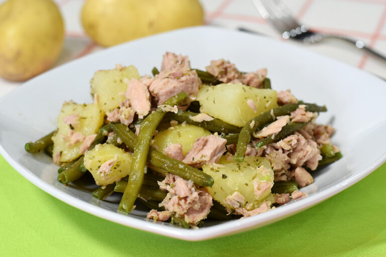 Insalata-di-patate-fagiolini-e-tonno