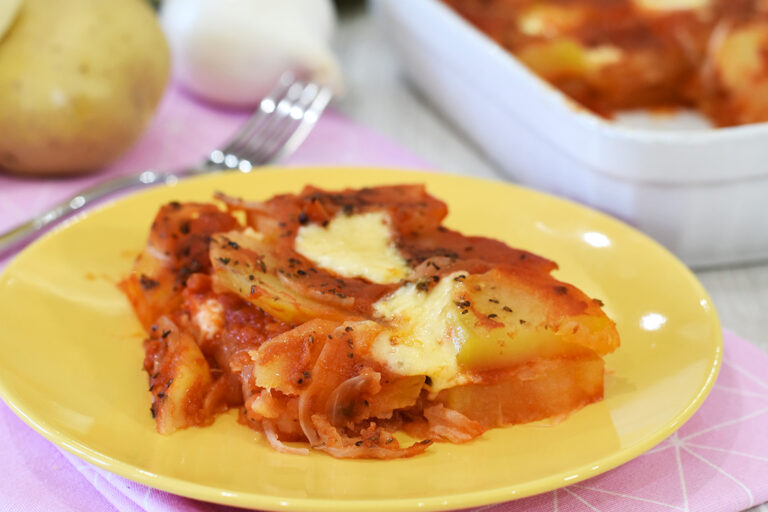 Patate alla pizzaiola alla siciliana