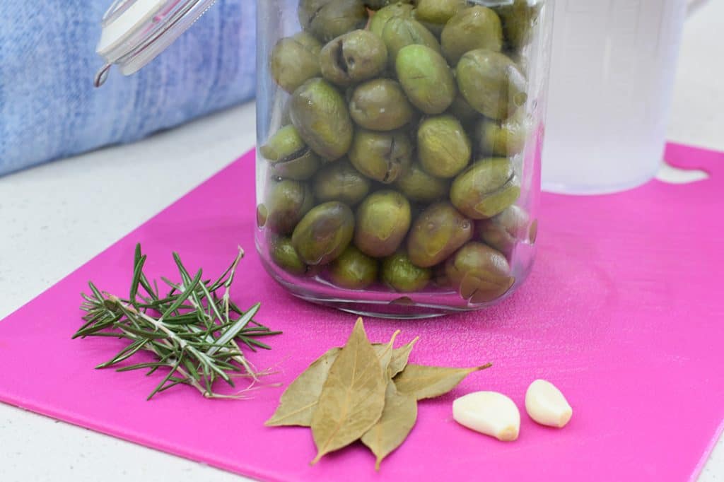 olive schiacciate lunga conservazione