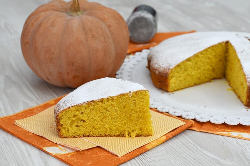 Torta di zucca e mandorle - Tuorlo Rosso