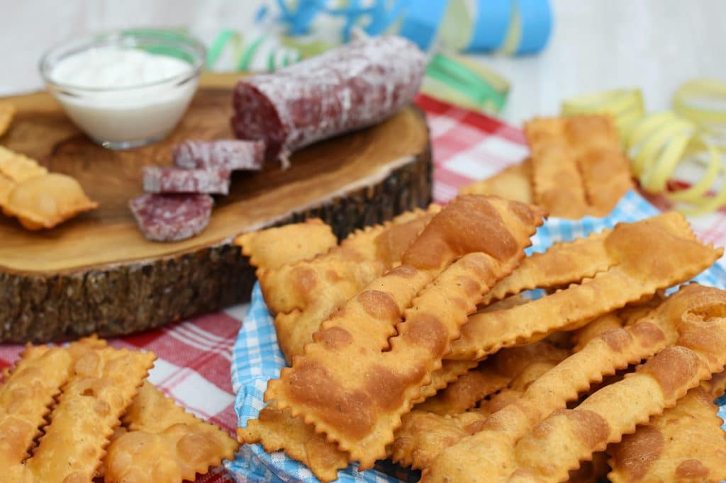 chiacchiere salate fritte