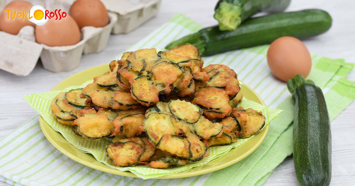 Frittelle di zucchine senza lievitazione: ricetta veloce - Tuorlo Rosso