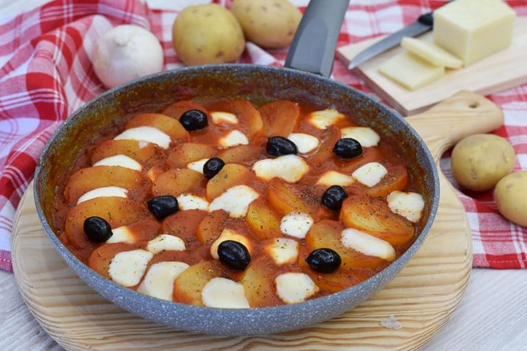 patate alla pizzaiola in padella