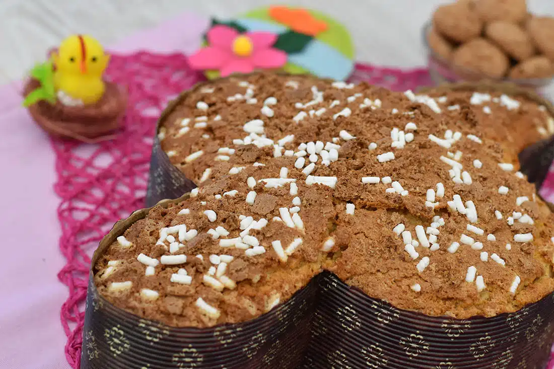 Finta colomba agli amaretti