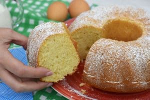 Ciambella alla panna montata