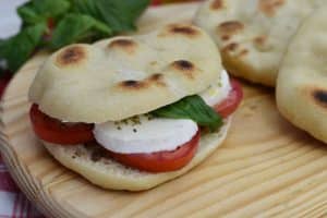 Panini in padella senza lievitazione