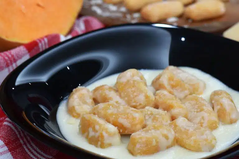 gnocchi di zucca con crema di parmigiano