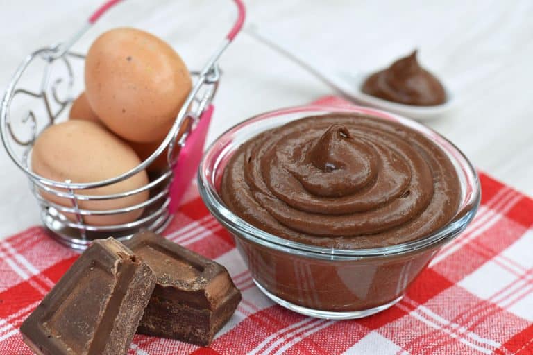 Crema pasticcera al cioccolato