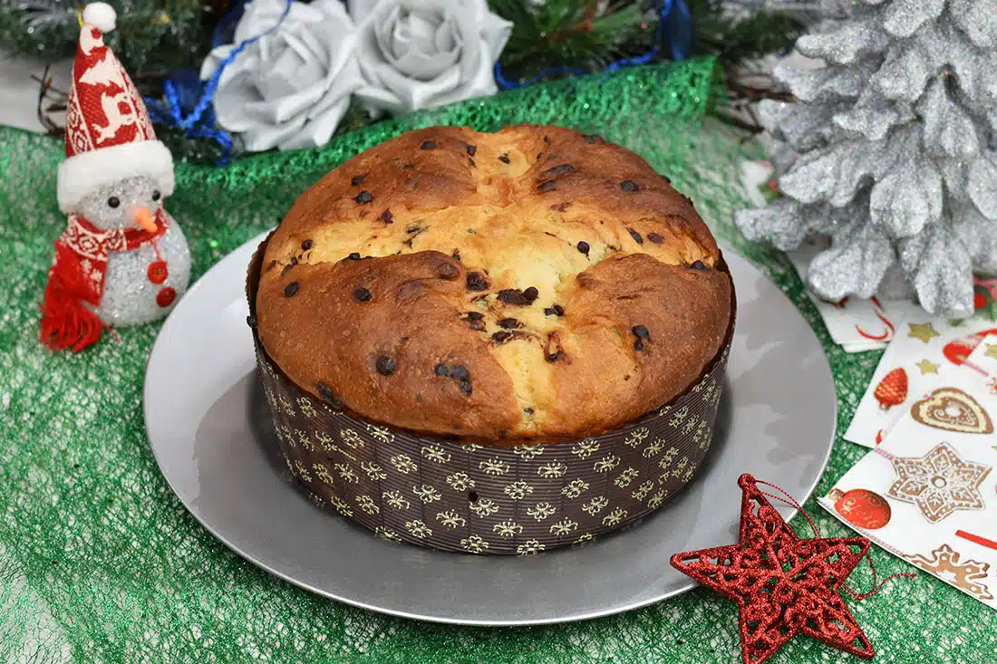 panettone con gocce di cioccolato