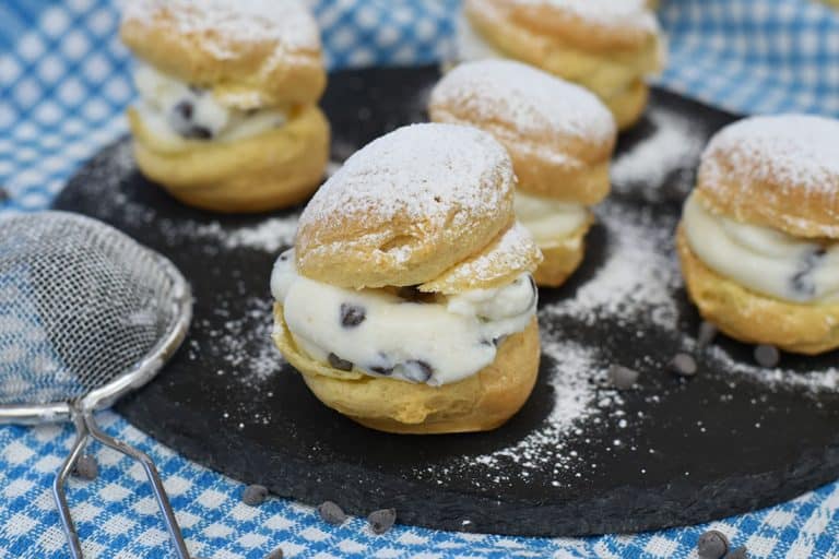bignè con ricotta