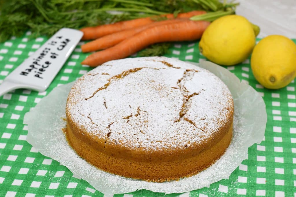 torta all'acqua alle carote