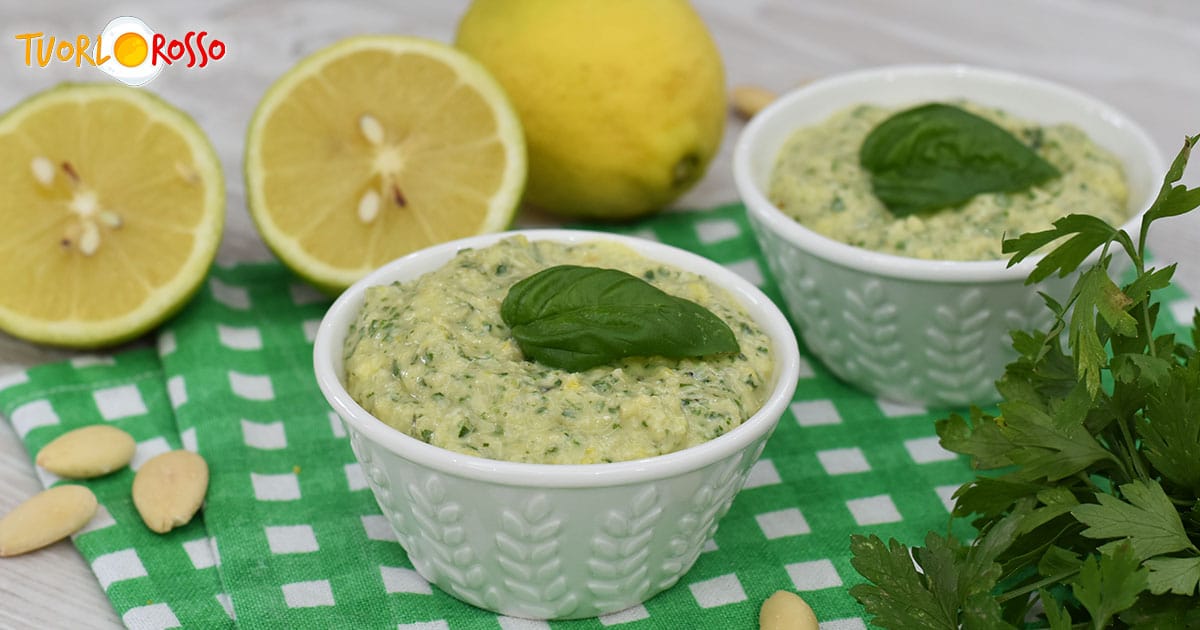 Pesto al limone: ricetta facile perfetta per pasta e insalate di riso ...