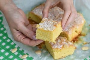Torta di mandorle senza farina e senza lattosio