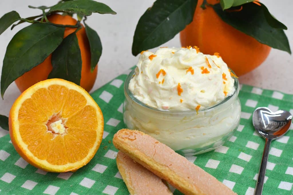 Crema di mascarpone all'arancia