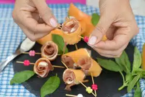 Rotolini freschi di prosciutto e melone