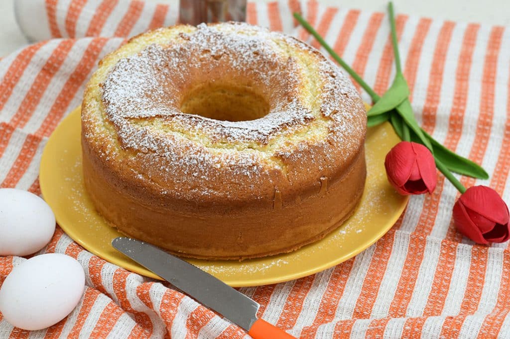 ciambellone senza glutine allo yogurt greco