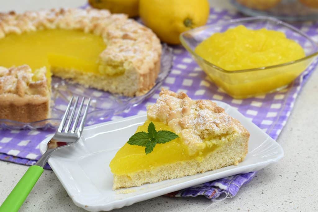 Crostata di frolla morbida al limone